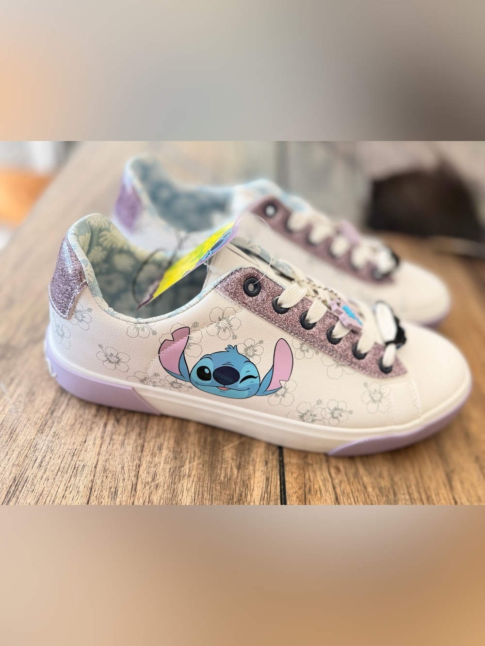 Disney Stitch Women's Low Top Lace Up Sneaker size 10